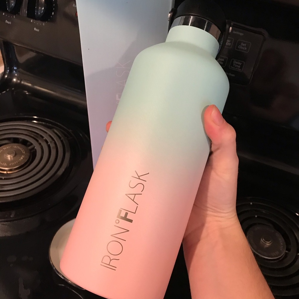 32oz IronFlask water bottle - Picture 3 of 3